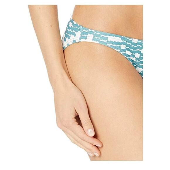 Kate Spade New York Zigzag Weave Classic Bottoms Harbor Fog Green Medium NWT - Picture 9 of 9